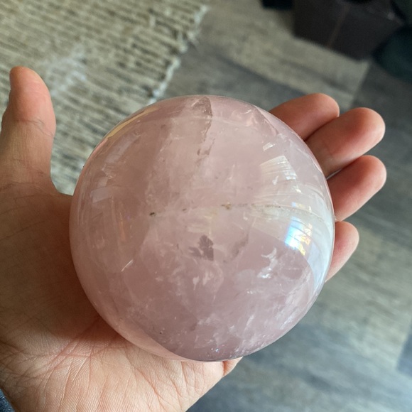 Rose quartz sphere - Picture 3 of 3